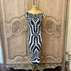 Chiara Boni LaPetite Robe Black and White Patterned Dress Size 40